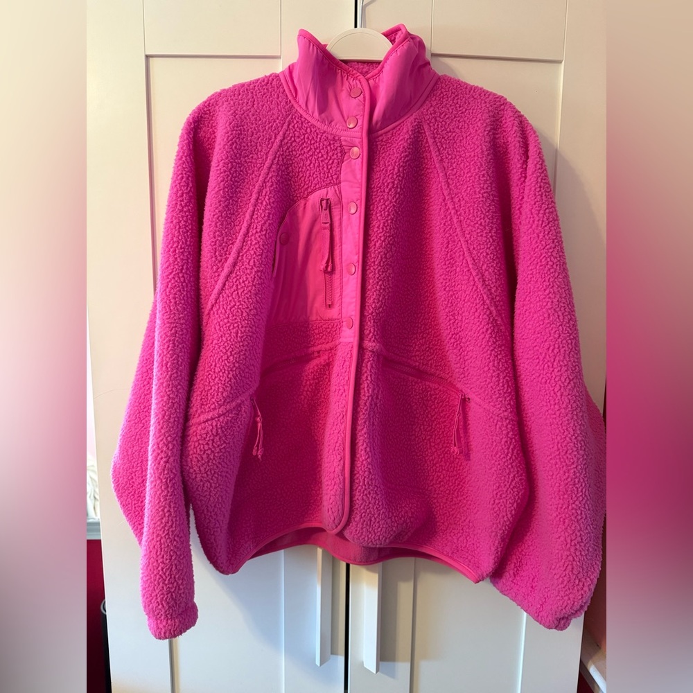 Free People Movement bright pink hit the slopes fleece. Worn once. Size large